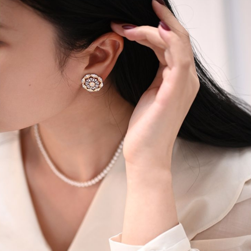 Formal Wear Jewelry For Women - Anting Gaya Elegan Modis Perhiasan Pesta