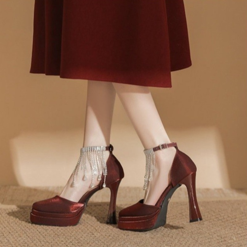 Pump Heel Block - Sepatu Pengantin Wanita Model Mary Jane,
